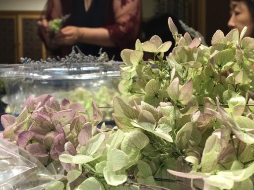 幸せをキャッチ 紫陽花のホースシューリースつくり講習会 Yui 旅と 暮らしと